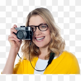 Smiling Woman With Camera, HD Png Download - photographer with camera png