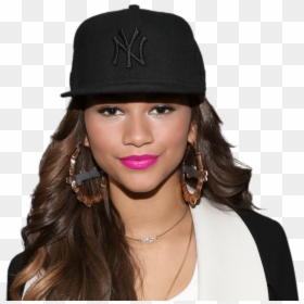 Zendaya Wearing Ny Cap - Hollywood Actress In Baseball Hat, HD Png Download - ny hat png