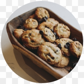 Cookies In Tray Circle - Chocolate Chip Cookie, HD Png Download - chocolate chip cookies png