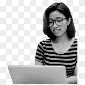 Asian Woman With Glasses Sitting In Front Of Laptop - Girl, HD Png Download - woman with laptop png