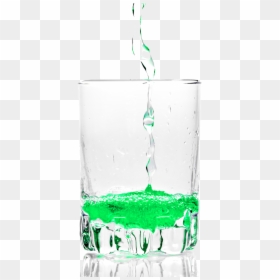 Is There Alcohol In Your Mouthwash - Green Liquid In A Glass, HD Png Download - alcohol drink png