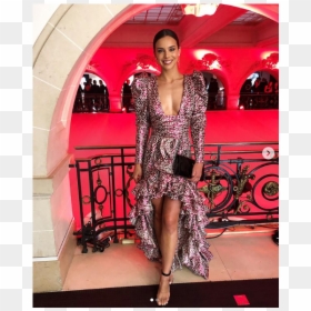 Ophélie Meunier Sexy, HD Png Download - cleavage png