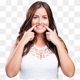 Pessoa Sorrindo Dentes Brancos, HD Png Download - woman smiling png