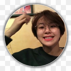 Chaeyoung Photo Short Hair, HD Png Download - twice momo png