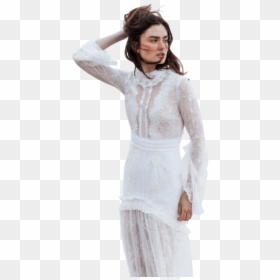Runway Silouette - Girl, HD Png Download - zendaya png 2015