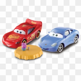 Cars 2 Lightning Mcqueen Toys - Cars 2 Lightning Mcqueen Toy, HD Png Download - lightning mcqueen png