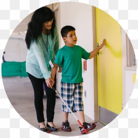 Mobility Instructor Teaches Boy To Walk With Cane - Blind Children Walking, HD Png Download - children walking png