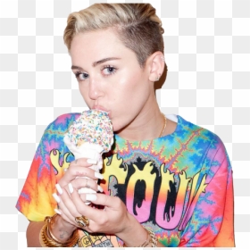 Miley Cyrus Ice Cream Cones Photo Shoot - Miley Cyrus 2013 Photoshoot, HD Png Download - miley cyrus png