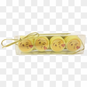 Kiss Emoji Mini Chocolate Covered Oreos - Wood, HD Png Download - kiss emoji png