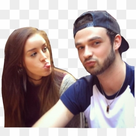 Claresiobhan Clare Siobhan Alia Ali Silly People Freeto - Clare Siobhan And Alia, HD Png Download - ali-a png