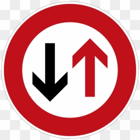 Red Direction Must Yield - Two Way Traffic Sign Germany, HD Png Download - yield sign png