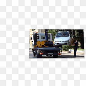 Towing A White Car - Roadside Service, HD Png Download - towing png