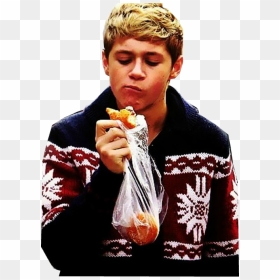 Niall Horan With Food , Png Download - Niall Horan With Food, Transparent Png - niall horan png