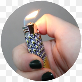 A Pale Hand With Dark Green Nail Polish Is Flicking - Flame, HD Png Download - lighter flame png