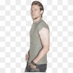 Thumb Image - Charlie Hunnam 2014, HD Png Download - charlie hunnam png