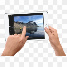 Apple Ipad Mini 4 Wi Fi, HD Png Download - ipad hand png