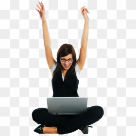 Photo Of Woman Celebrating With Laptop - Mujer En Computadora Celebrando, HD Png Download - woman with laptop png