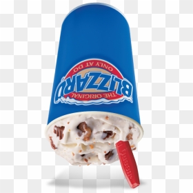 Brownie Temptation Blizzard® - Dairy Queen Chocolate Oreo Blizzard, HD Png Download - reese's png