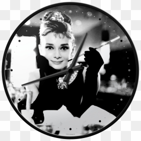 Black Givenchy Dress Of Audrey Hepburn Breakfast At - Framed Breakfast At Tiffany's Poster, HD Png Download - audrey hepburn png