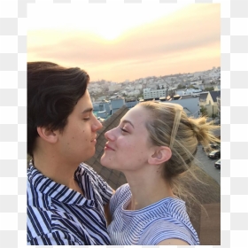 Lili Reinhart And Cole Sprouse, HD Png Download - lili reinhart png