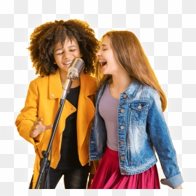 Girls Singing Together - Girl Denim Jacket Singing, HD Png Download - karaoke singer png