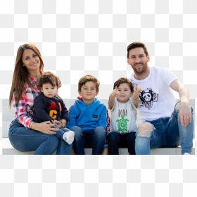 Leo Messi And Family, HD Png Download - messi.png