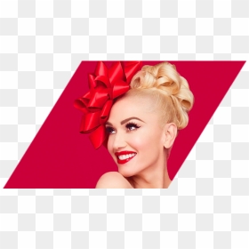 Gwen Stefani's You Make It Feel Like Christmas 2017, HD Png Download - gwen stefani png