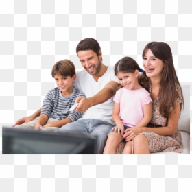 Latino Family Watching Tv, HD Png Download - hispanic family png