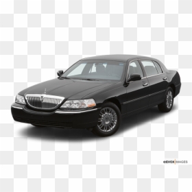 2010 Lincoln Town Car, HD Png Download - crashed car png
